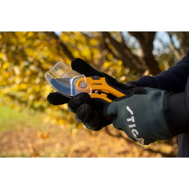 AnvilPruningShears_2H1020001ST1_amb03_web